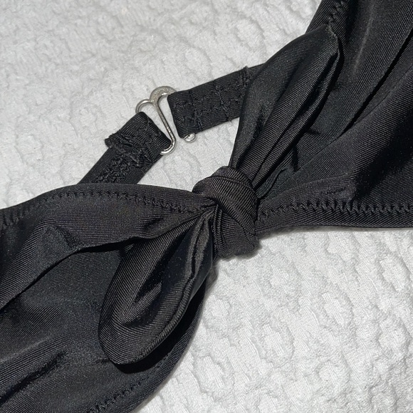 NEW BEAUTIFUL BIKINI TOP - Picture 2 of 5